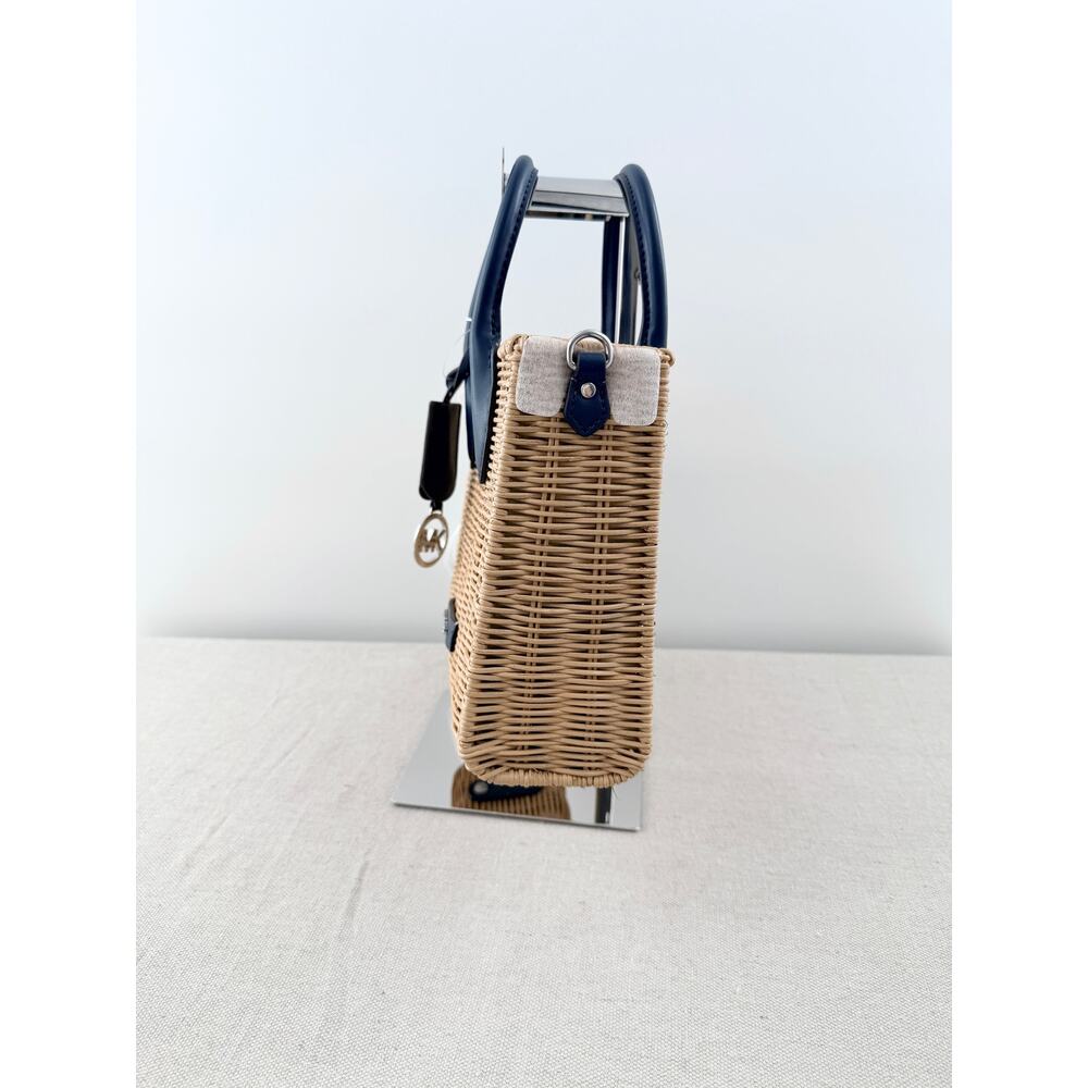 NWT Michael Kors Mirella Wicker Small Crossbody Shopper Tote Bag Beige Navy - Picture 5 of 11